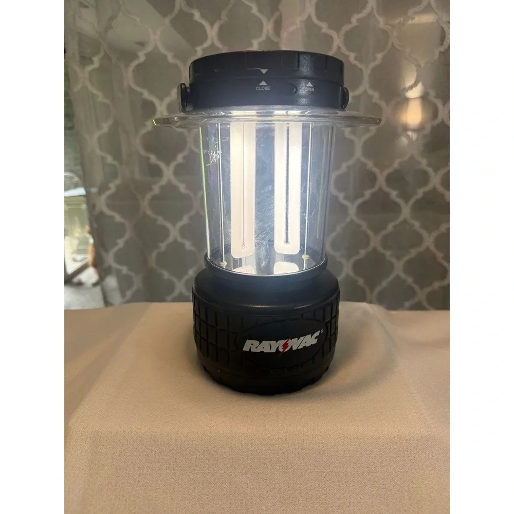 Rayovac Sportsman 8D Fluorescent Camping Lantern